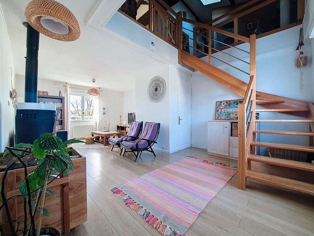 Maison à COMMUNAY