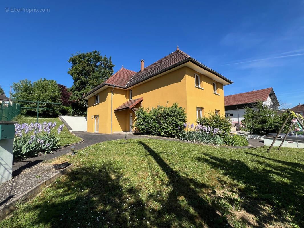 Maison à FROENINGEN