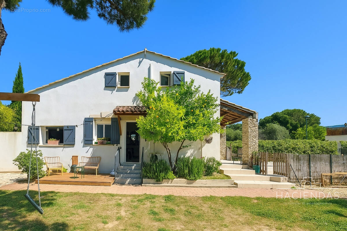 Maison à LA FARE-LES-OLIVIERS