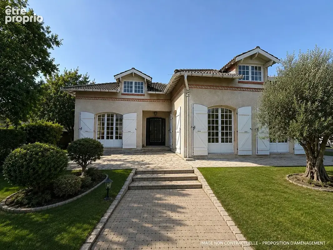 Maison à LA SALVETAT-SAINT-GILLES