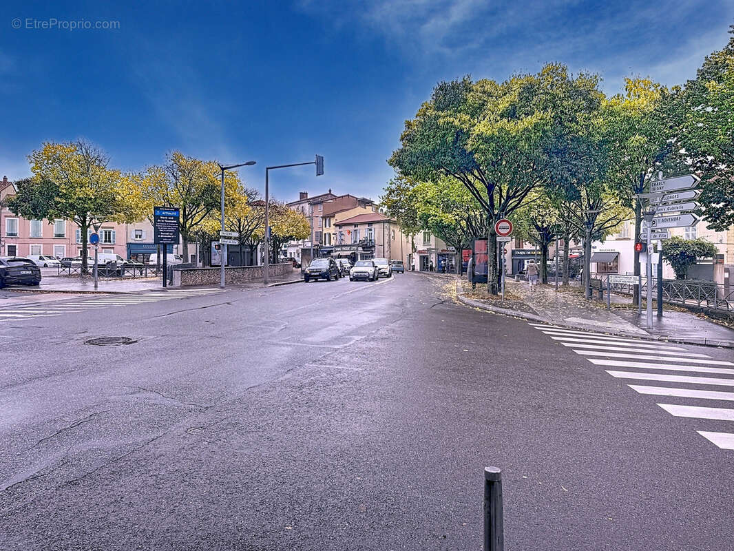 Appartement à SAINT-GENIS-LAVAL