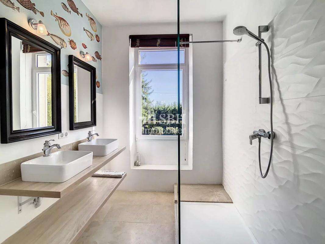 Propriete familiale de caractere avec piscine à pernes les fontaines - photo 15