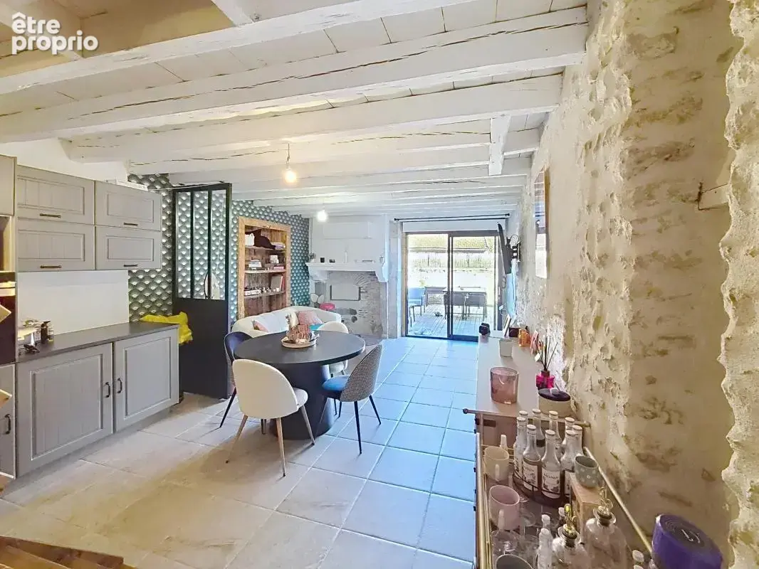 Maison à THEVET-SAINT-JULIEN