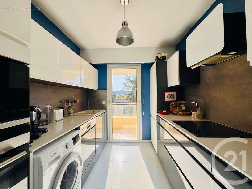 Appartement à LE CANNET