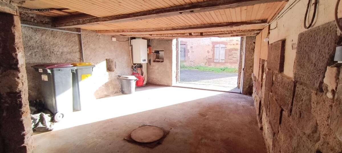 Maison à CONFLANS-SUR-LANTERNE