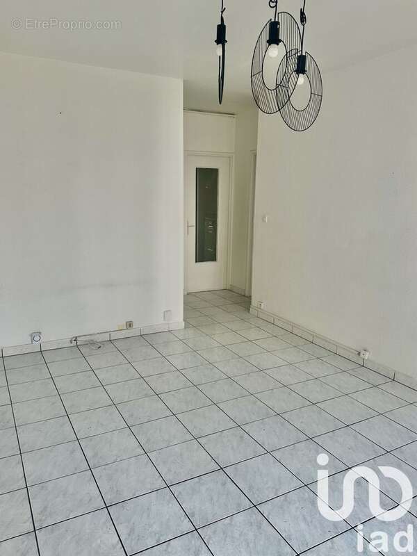 Photo 5 - Appartement à VILLENEUVE-LA-GARENNE