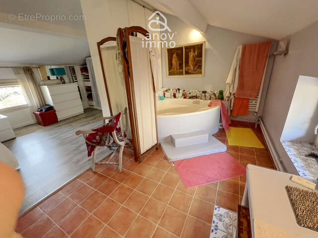 Maison à SAINT-ROMAIN-DE-JALIONAS