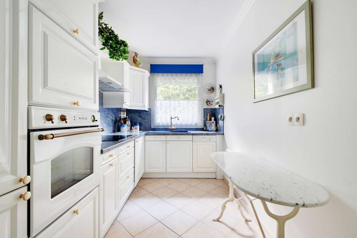Photo 4 - Appartement à LA GARENNE-COLOMBES