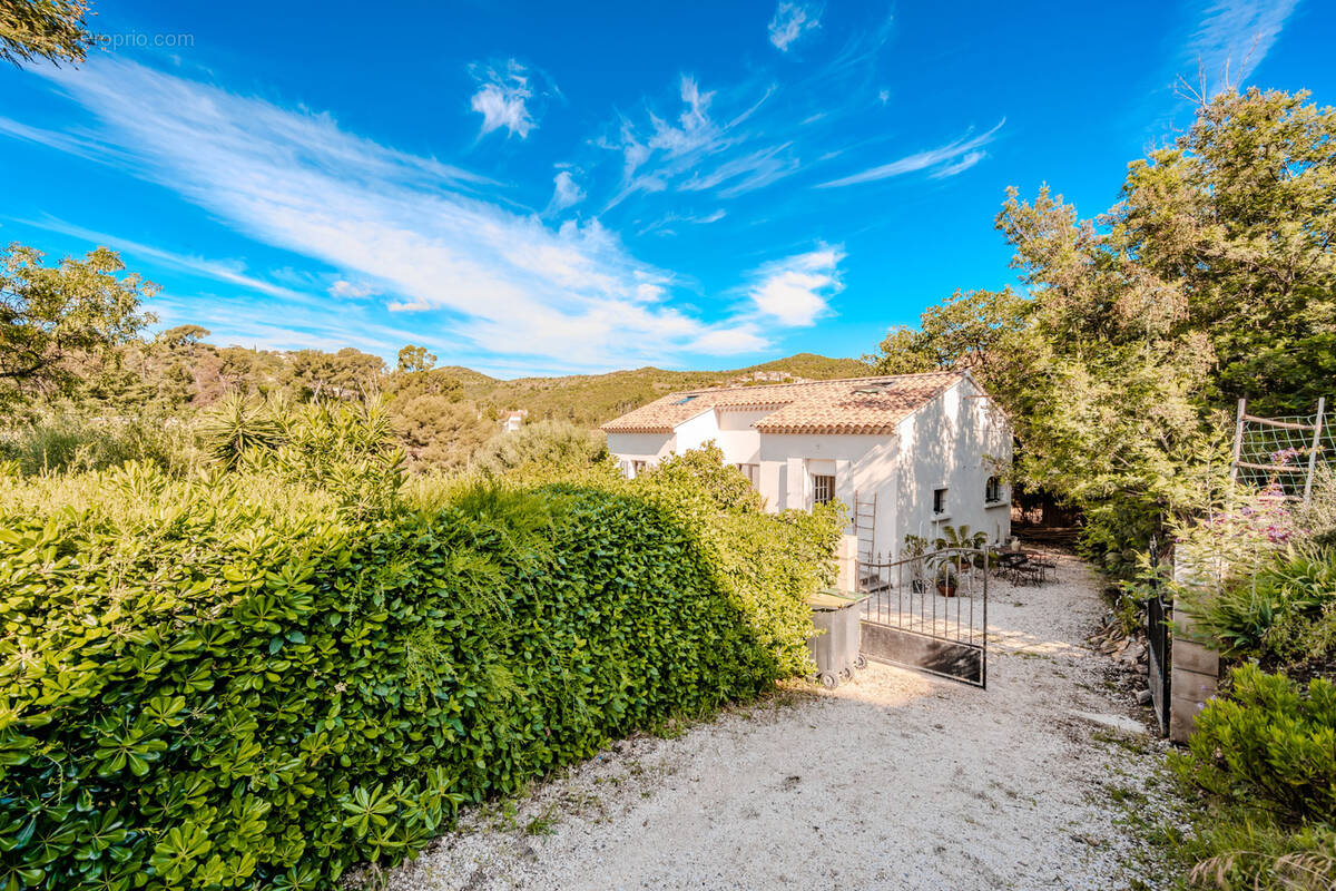 Maison à HYERES