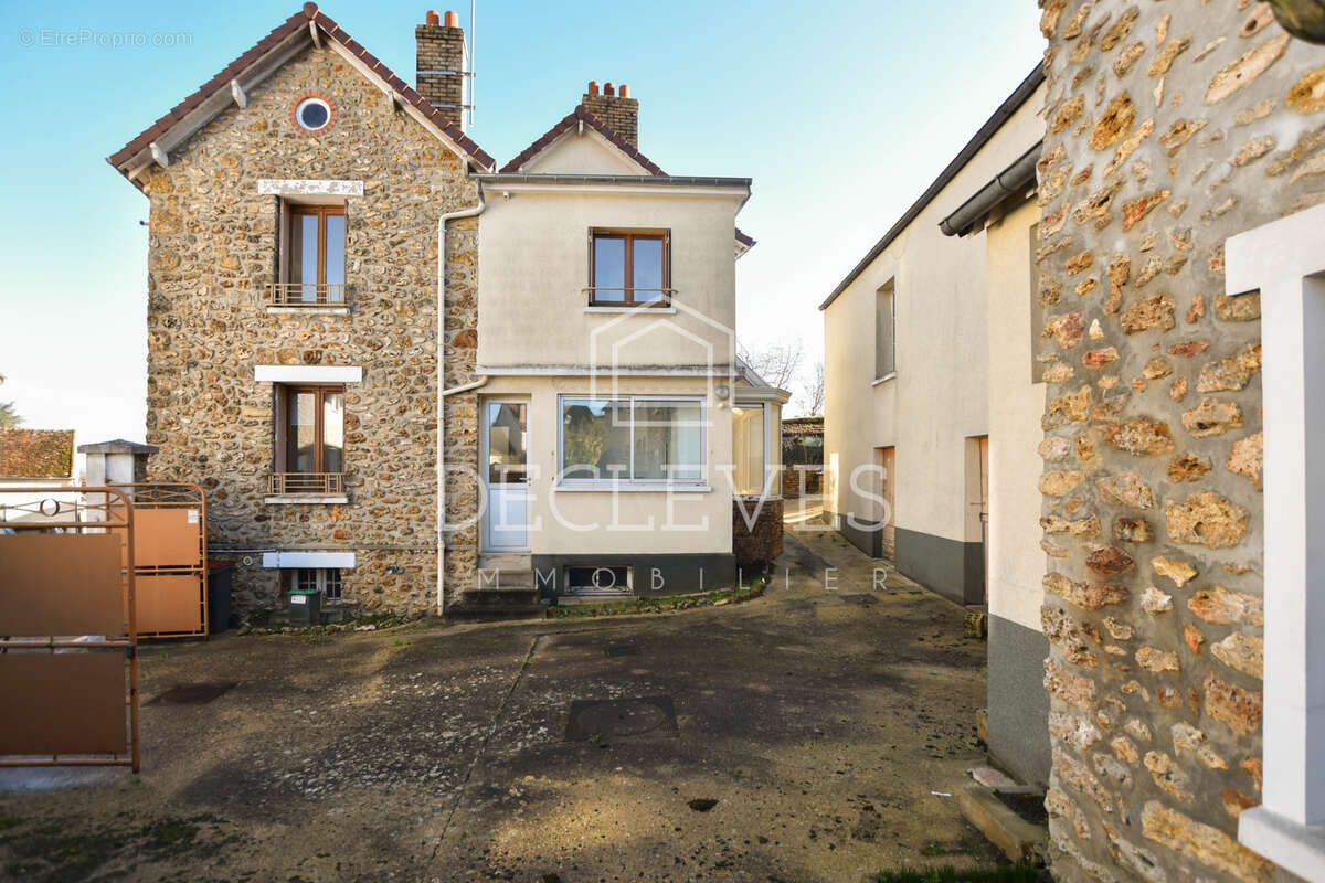 Maison à ORGEVAL