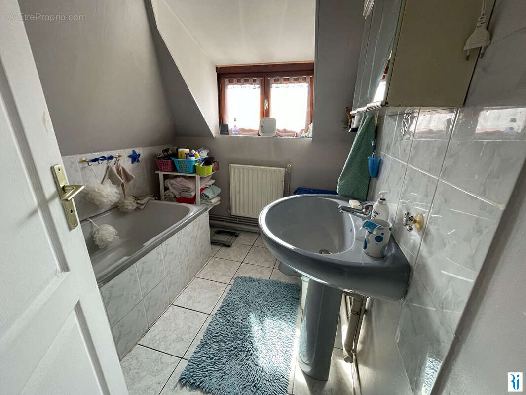 Maison à LE PETIT-QUEVILLY