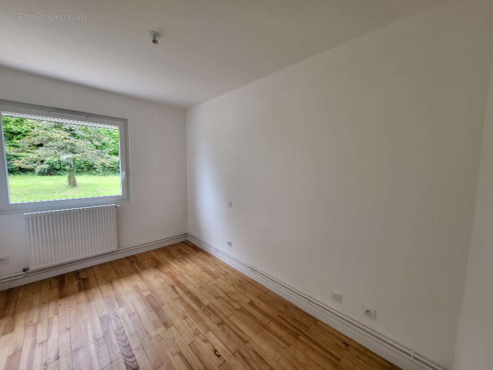 Maison à CHATILLON-SUR-CHALARONNE