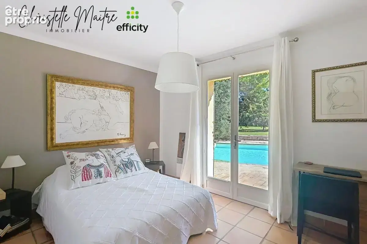 Maison 7 pièces 220 m² à vendre à Arles (13200) - photo 12