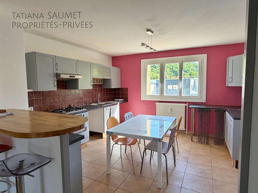 Appartement à FONTAINES-SUR-SAONE