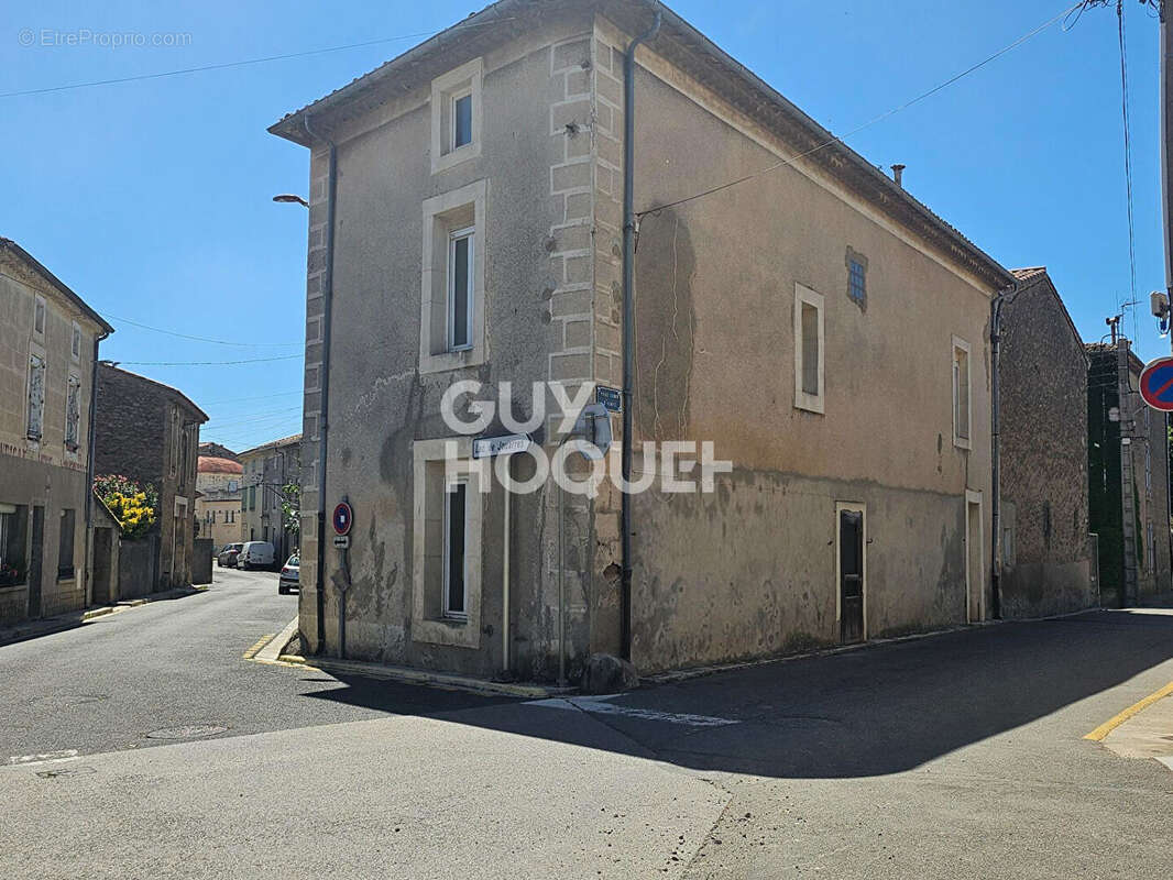 À vendre  Belle maison familiale au coeur de Olonzac - photo 11