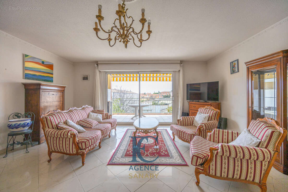 Appartement à SANARY-SUR-MER