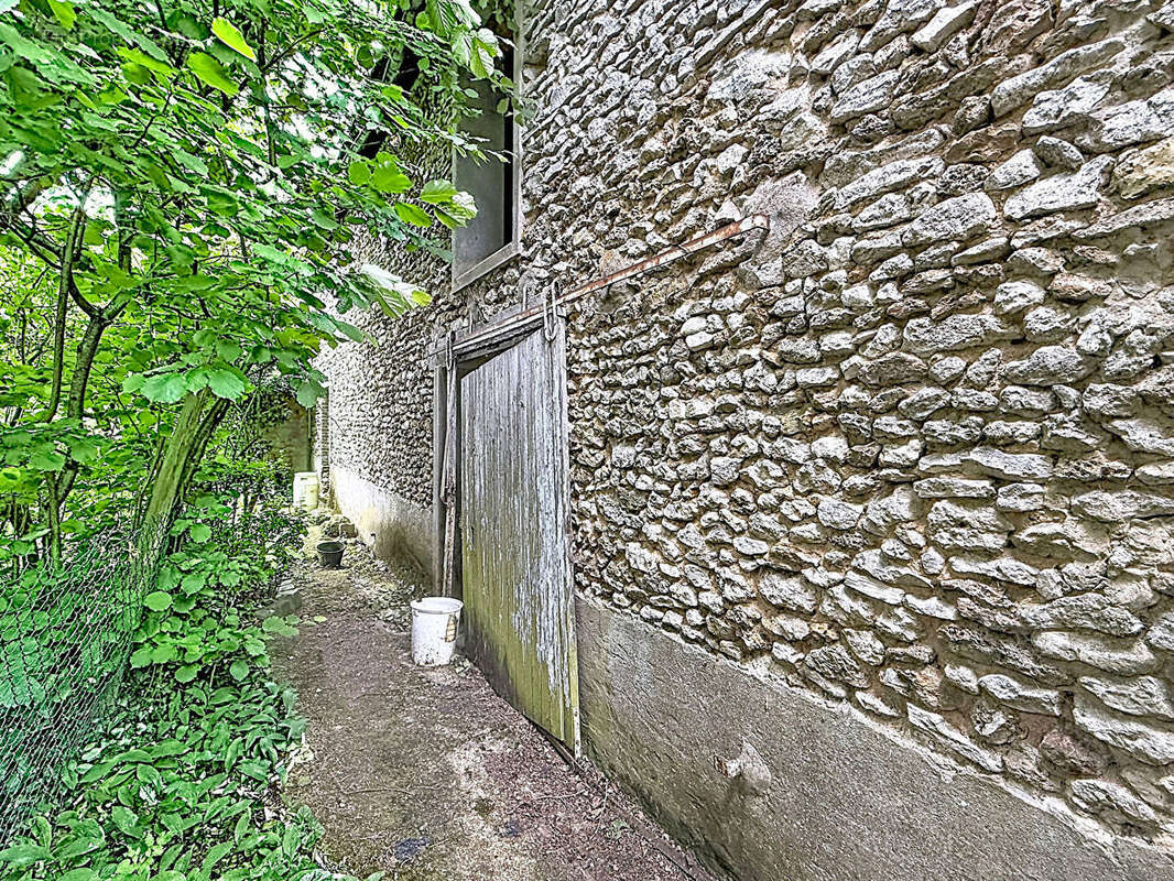 Maison à ORVILLIERS