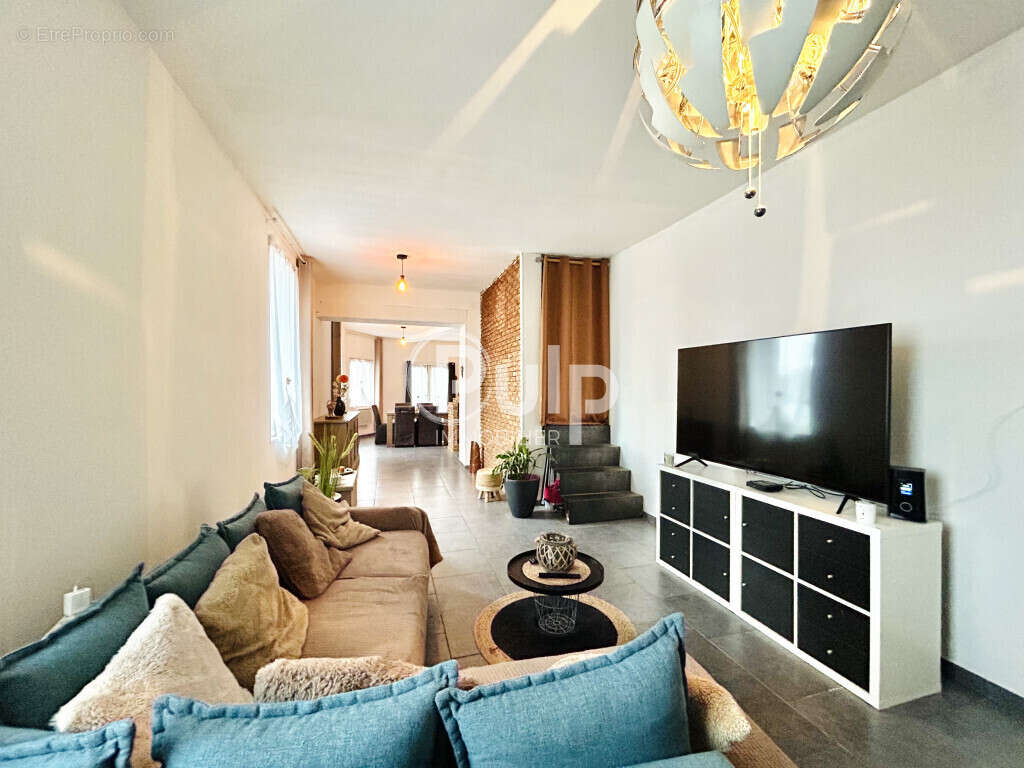 Maison à CALONNE-RICOUART