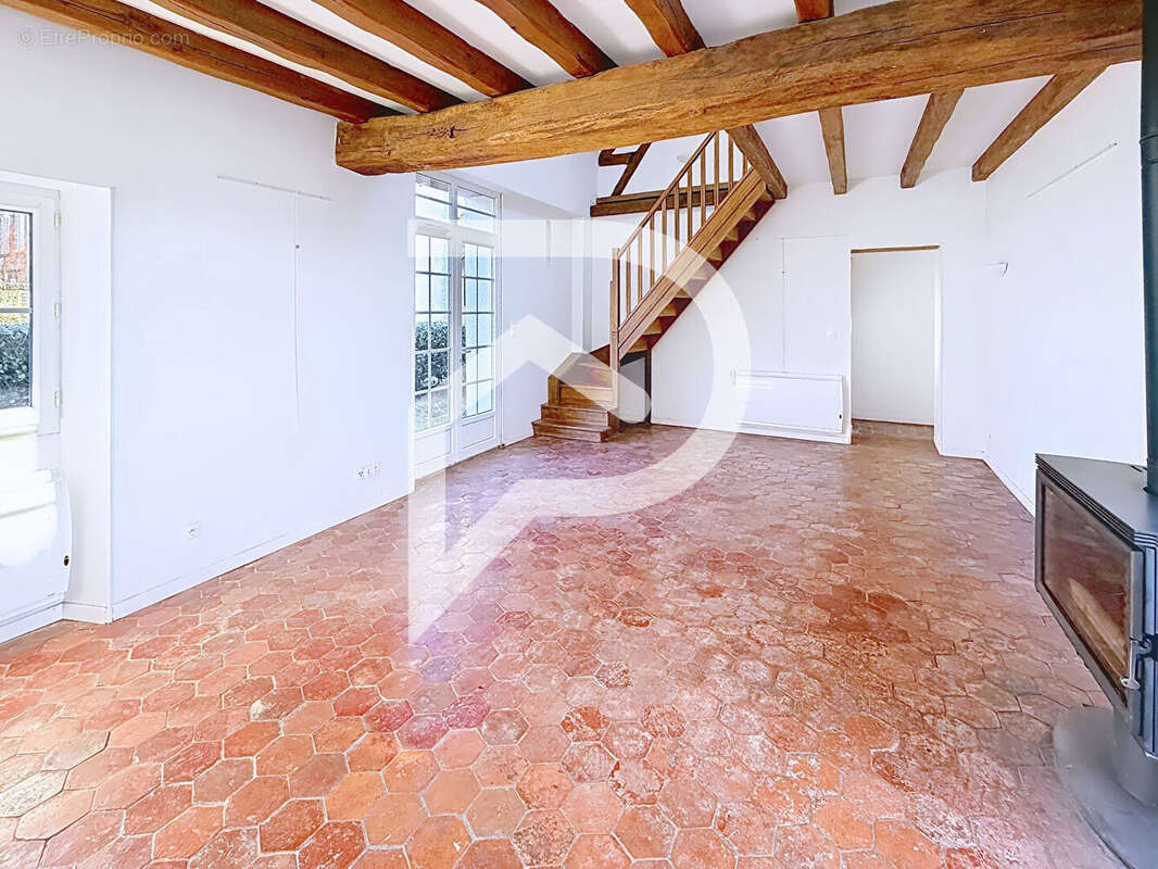 Maison à CHATEAUNEUF-EN-THYMERAIS