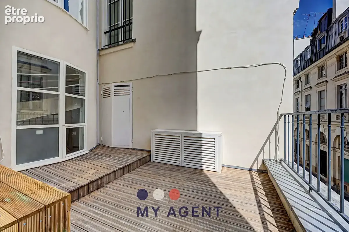 2 pièces rénové avec terrasse - photo 7