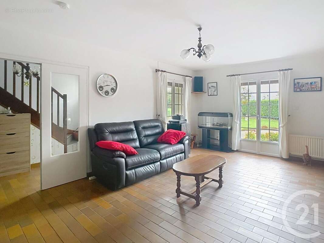 Maison à CHATEAU-SUR-EPTE