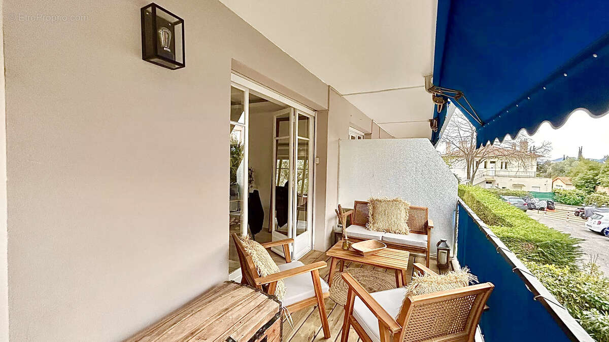 Appartement à LE CANNET