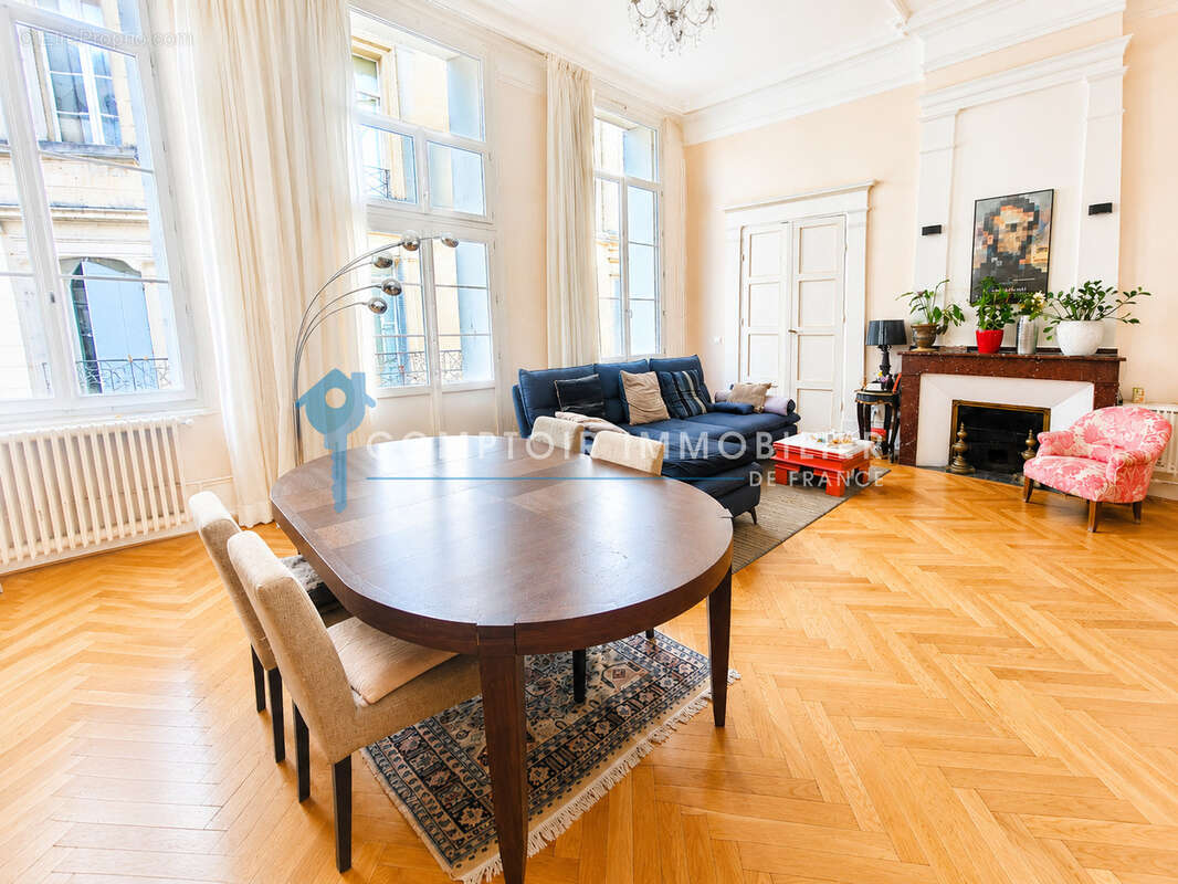 Dépt Hérault (34), à vendre MONTPELLIER Appartement T5 de 160m2 - 2 caves. - photo 4