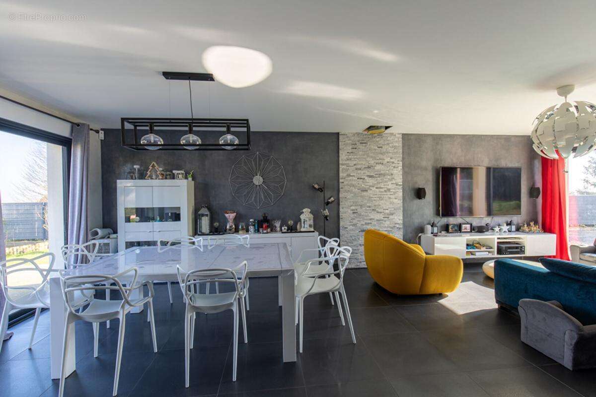 Maison à JAMBVILLE