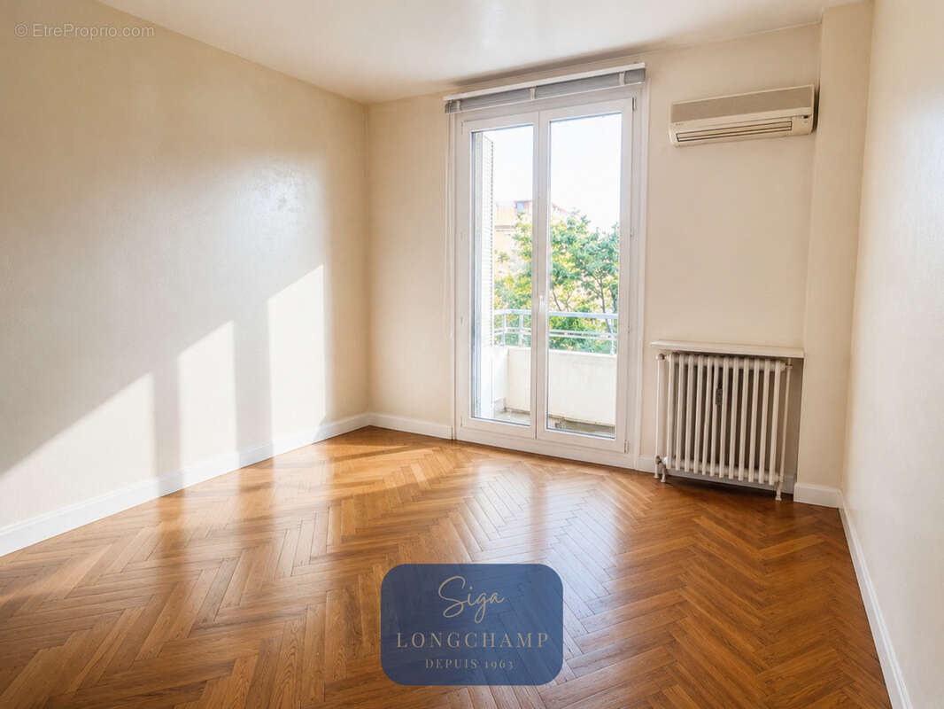 Appartement à MARSEILLE-8E
