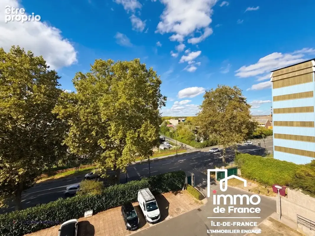 Appartement 2 pièces à Chelles - Balcon - Parking - photo 2