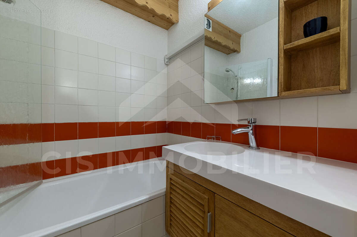 Appartement à LES ALLUES