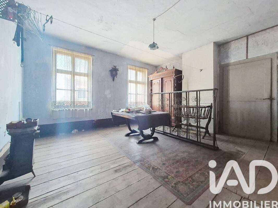 Photo 8 - Maison à MONCHECOURT