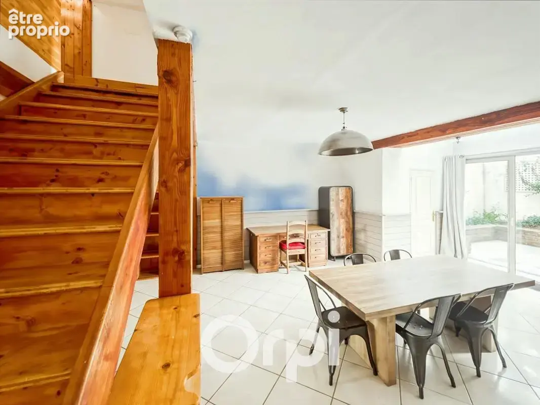 LA ROCHE-SUR-YON – PENTAGONE  Maison de ville 6 pièces – 159,50 m² - photo 14