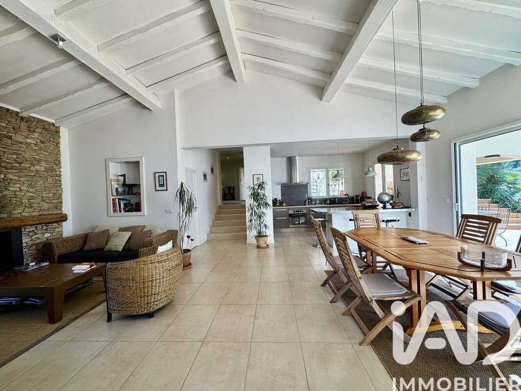 Photo 5 - Maison à CAVEIRAC