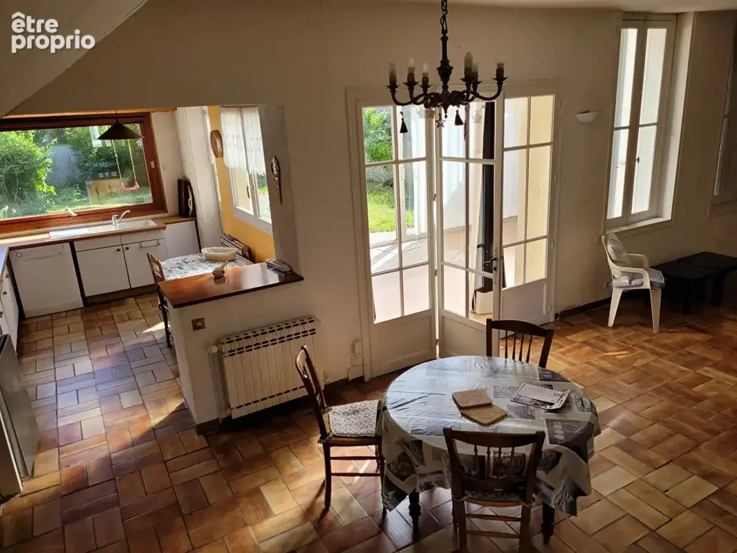 ROCHEFORT chante alouette maison de 150 m²  - 6 chambres - 3 salles d'eau - Jardin - photo 11