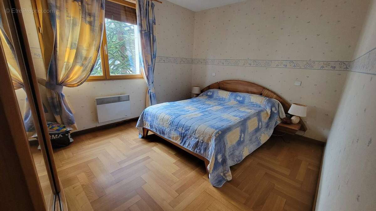 Maison 163 m² à Begles  - photo 9