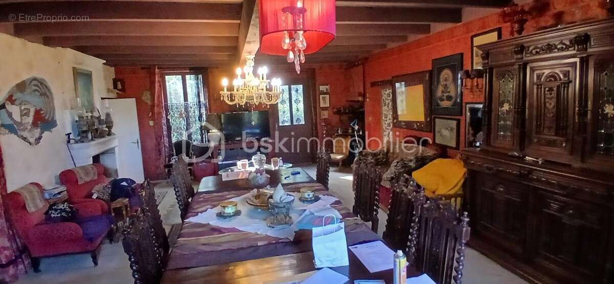 Maison à BARBEZIEUX-SAINT-HILAIRE