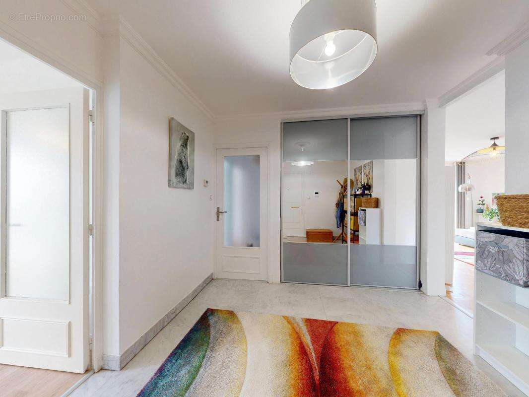 Appartement à CALUIRE-ET-CUIRE