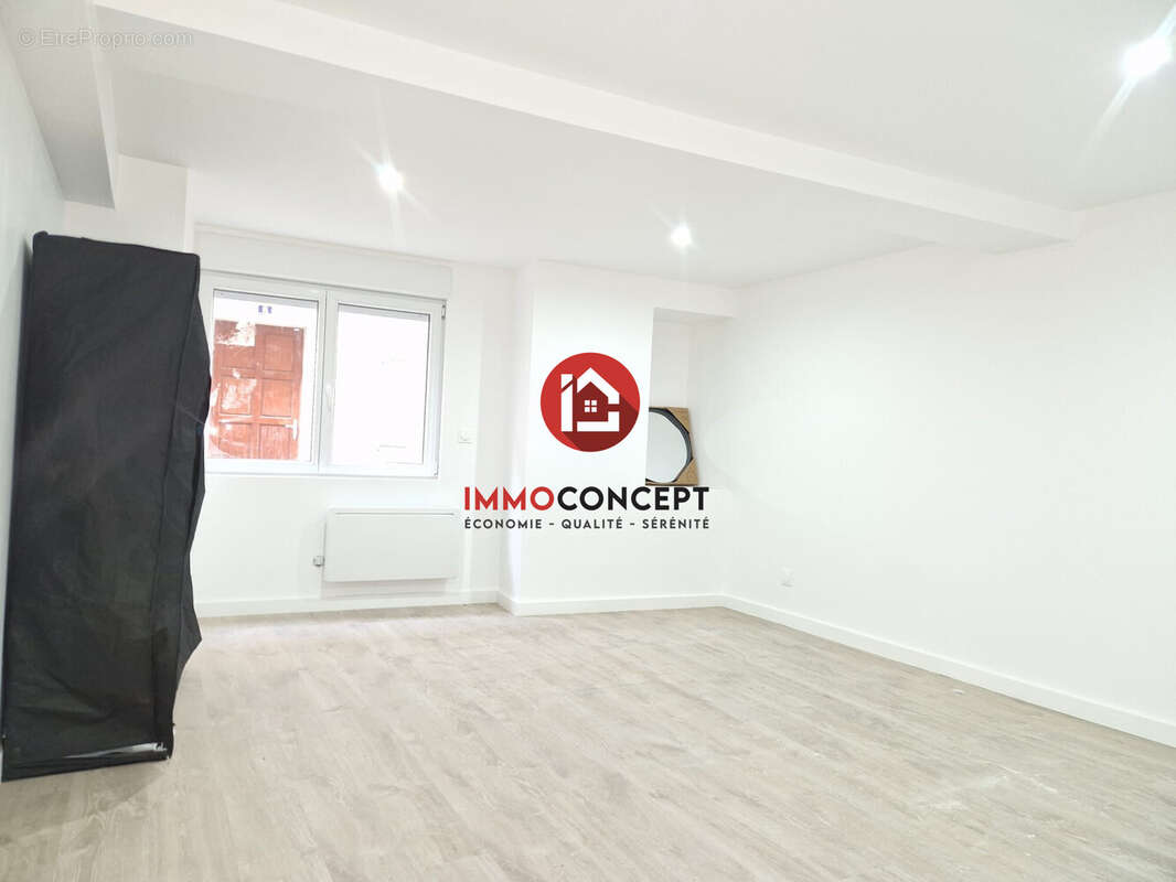 Maison à ROQUEMAURE