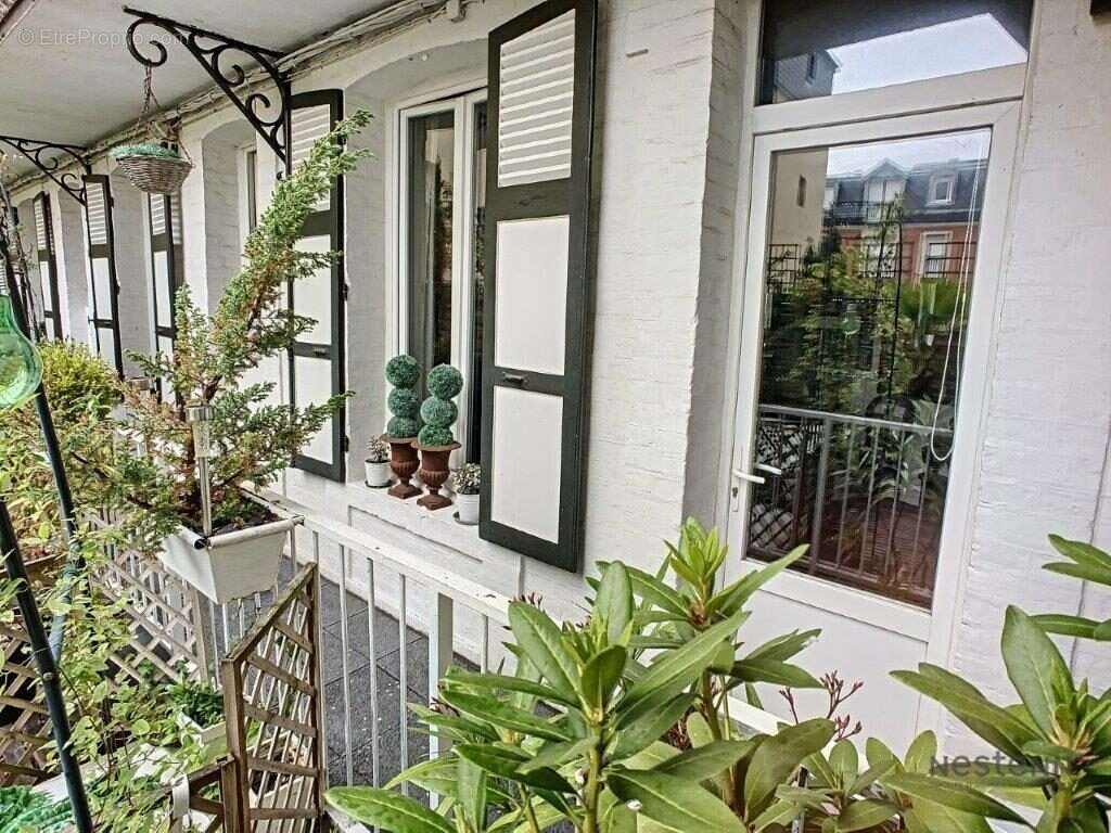 Appartement 60 m² à Trouville-Sur-Mer  - photo 2