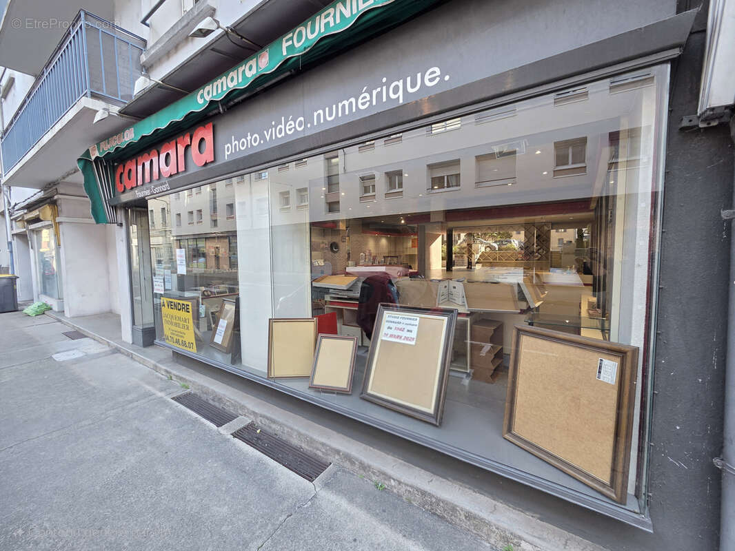 Local commercial a vendre - photo 9