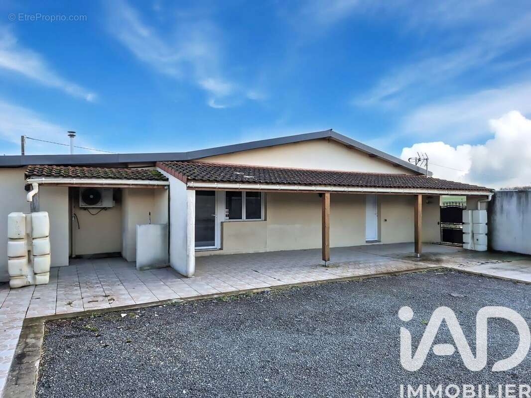 Photo 3 - Appartement à LA BROSSE-MONTCEAUX