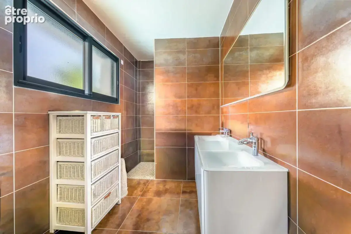 Maison de 6 pièces de 194 m² à Chanceaux-sur-Choisille - photo 10