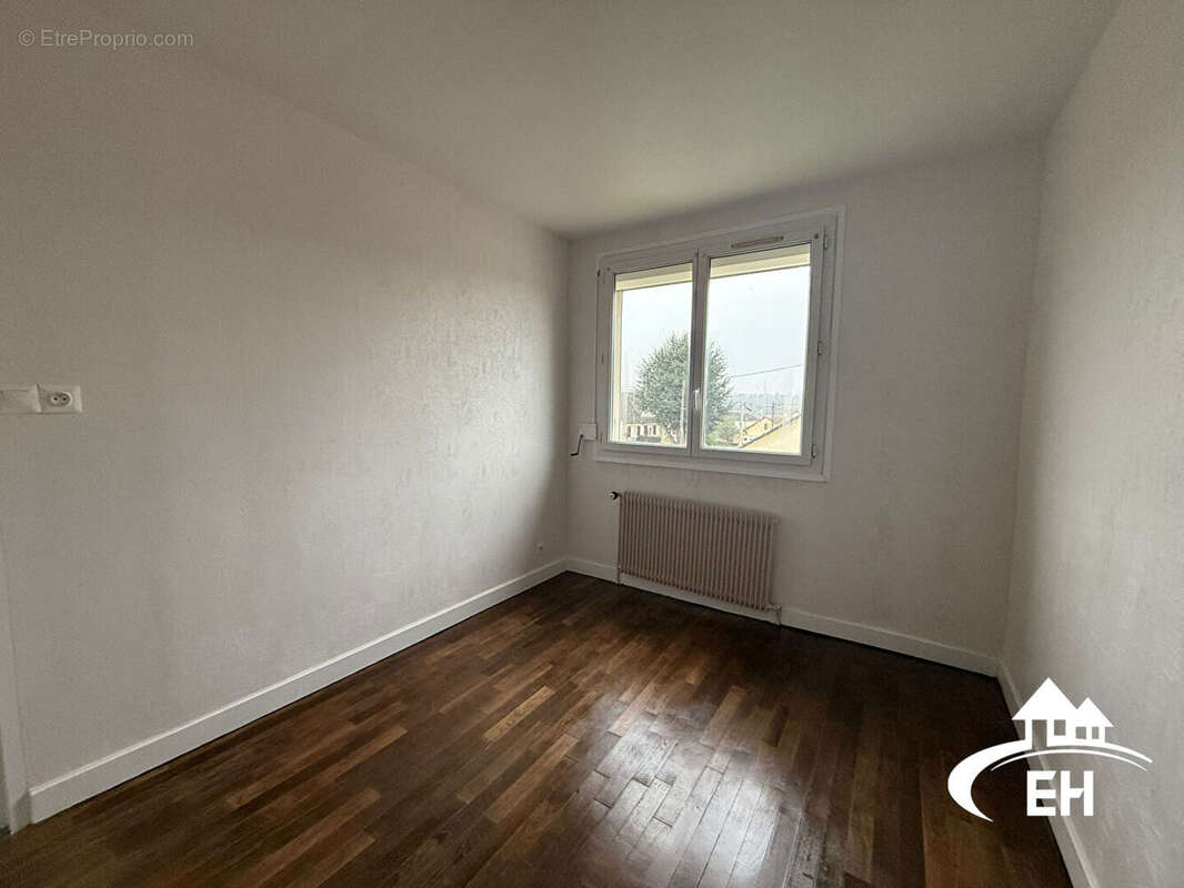 Maison à SAINTE-GAUBURGE-SAINTE-COLOMBE