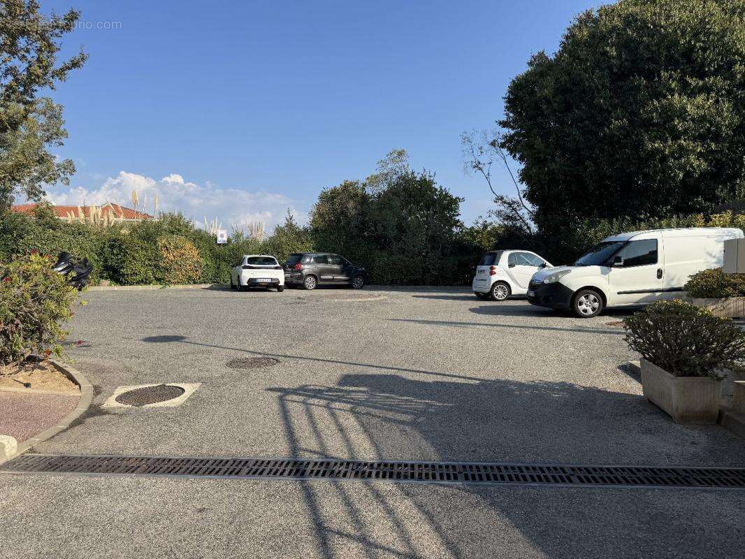 Parking à ANTIBES