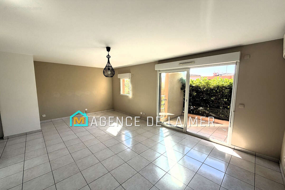 Appartement à MANDELIEU-LA-NAPOULE