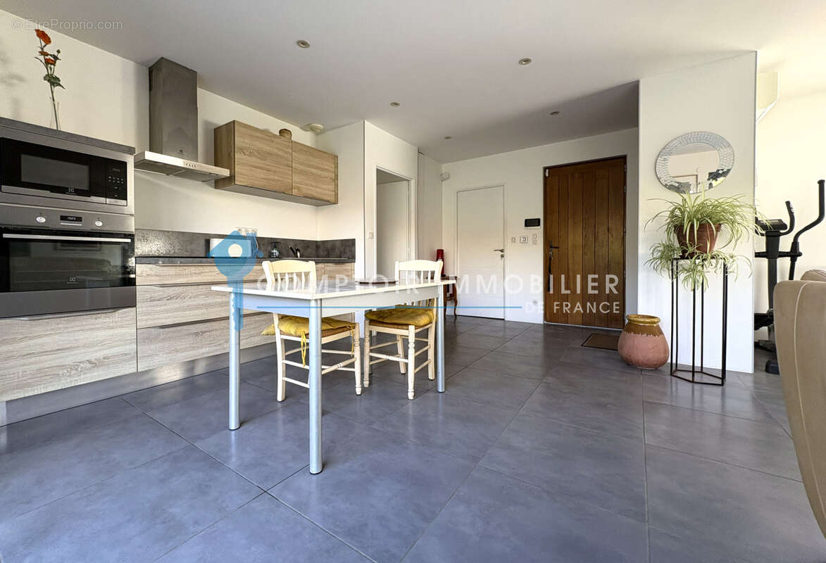 DEPT-30-A VENDRE-MEYNES Bel ensemble immobilier composé de deux villa de plain pied sur 1300m2 de terrain - photo 21