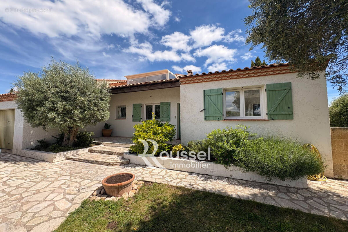 Maison à POUSSAN