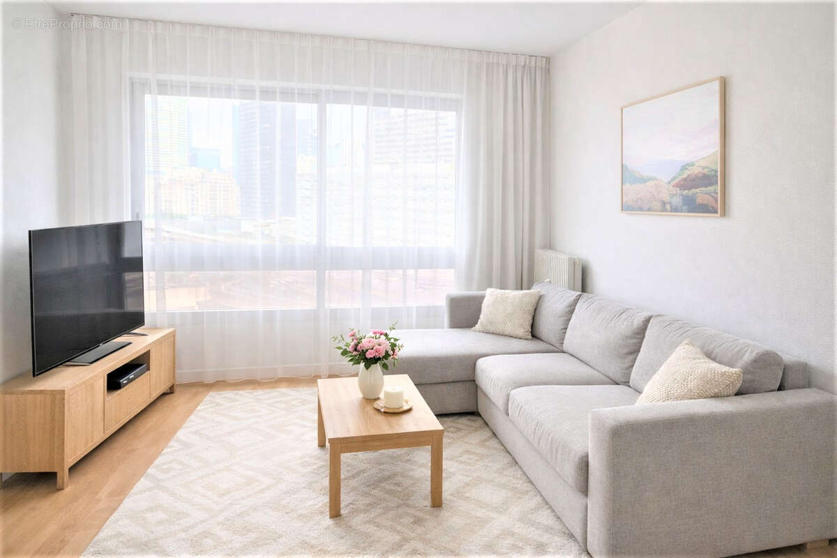 Appartement à COURBEVOIE