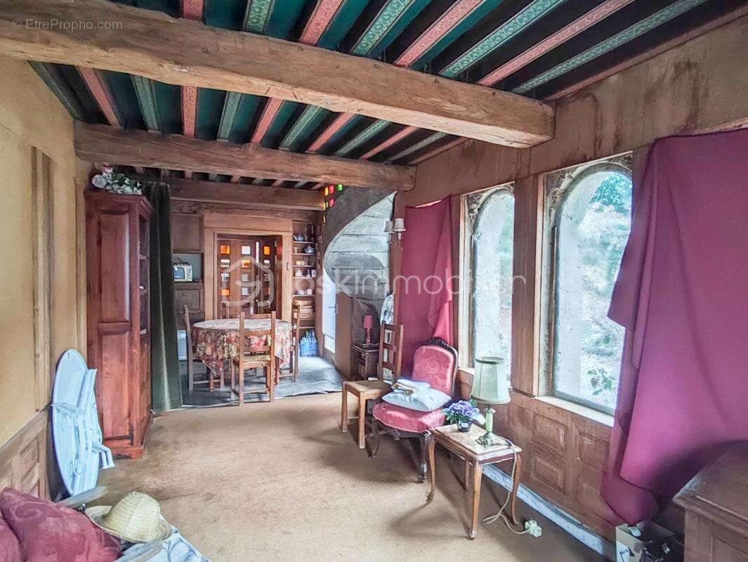 Maison à DAMPIERRE-EN-BURLY